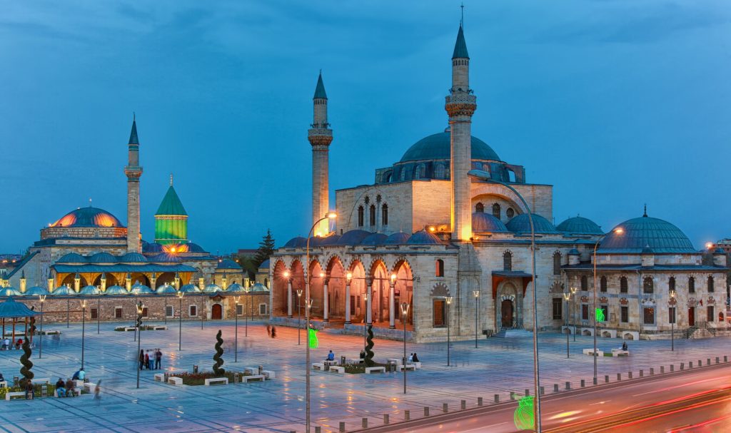 Turkey tour packages - Istanbul skyline